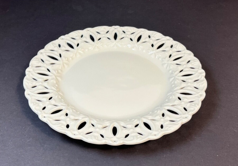I. Godinger & Co. Porcelain Ivory White Salad Dessert Lace Pattern Edge 8 inch