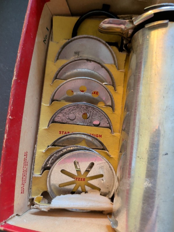 Vintage Cookie Press Metal 16 Pieces Used gallery