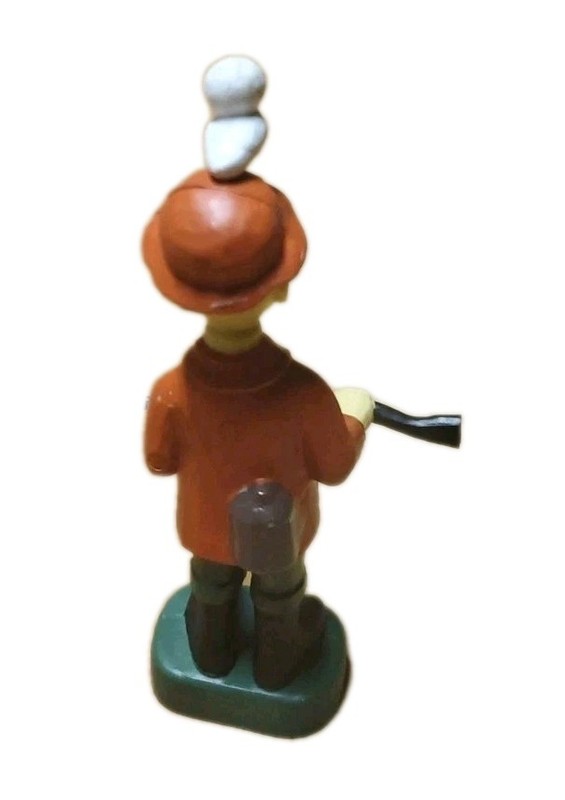 Wilton Bewildered Duck Hunter Figurine Cake Topper gallery