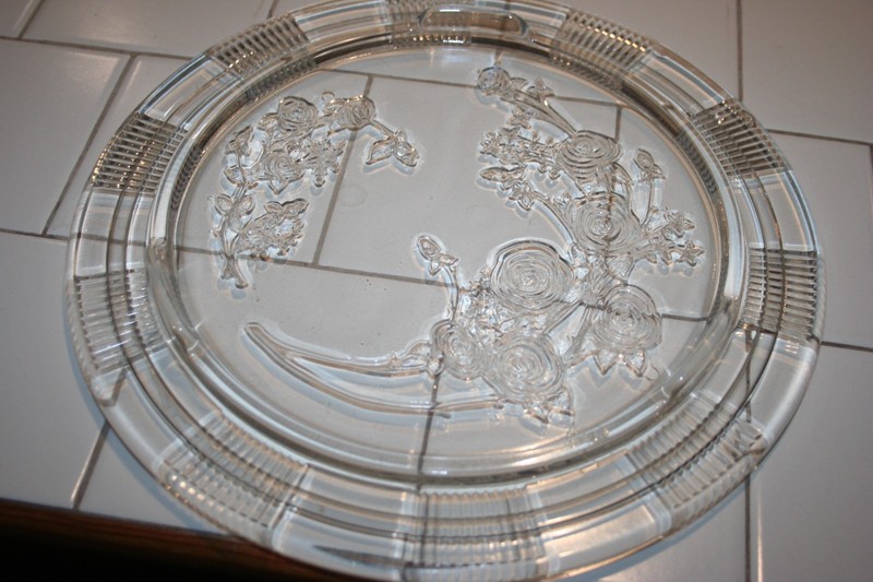 Vintage Clear Glass Cake/Dessert Plate-Used-Some scratches-11.5" Diameter gallery