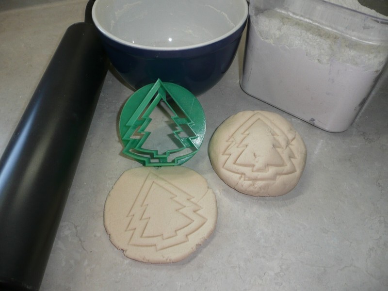 CHRISTMAS TREE EVERGREEN DESIGN CONCHA CUTTER MEXICAN SWEET BREAD STAMP PR5000 gallery