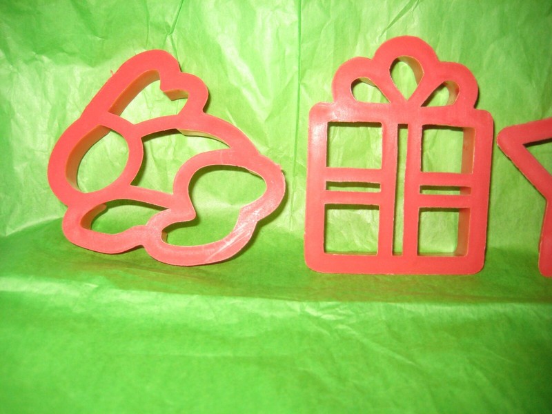 6 Red Plastic Christmas CookieCutters Tree Gingerbread Man Woman Gift Star Bunny gallery