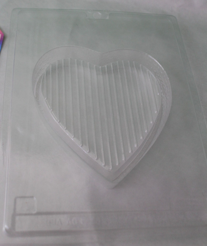 Life Of The Party Large Heart Chocolate Candy Making Mold 08886 Over 5" Plastic gallery