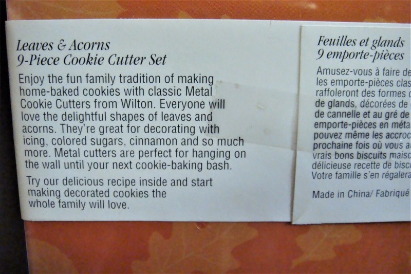 New WILTON 9 Pc OAK LEAF - MAPLE LEAF - ACORNS Metal Cookie Cutter Set - 1998 gallery