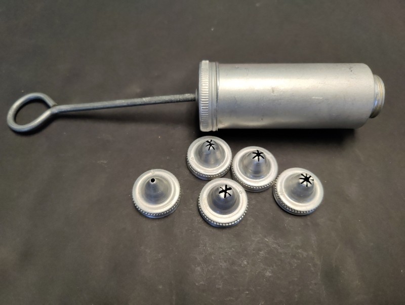 Vintage MIRRO Aluminum Cookie Press Pastry -3 Tips -12 Discs Decorator Set -Wood gallery