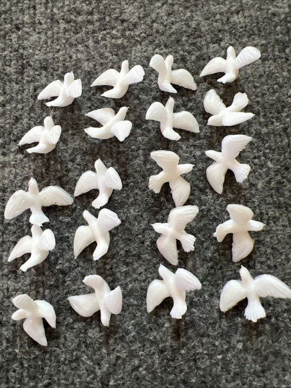 Wilton VTG 1.5” Dove Bird Cake Topper Decorating Wedding White Plastic Lot (20)