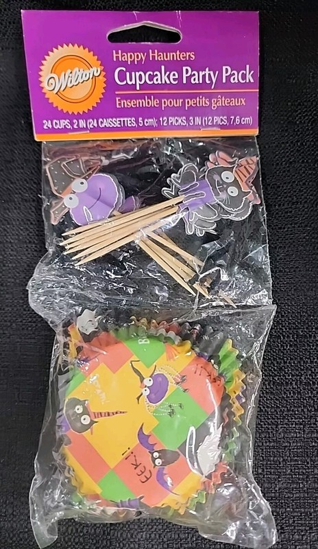Halloween Happy Haunters Cupcake Party Pack 24 Liners 12 Spider Picks (T12)