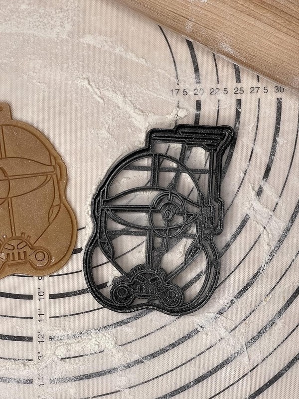 Star Wars Bad Batch Clone Force 99 Crosshair Helmet Cookie Cutter Mold 4.75-Inch gallery