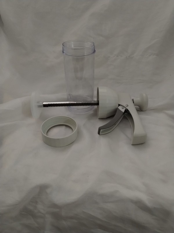 The Pampered Chef Cookie Press 1525 Complete In Box Decorative Cookies gallery