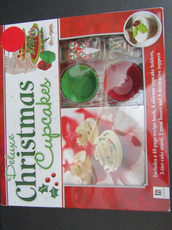 Hinkler DELUXE CHRISTMAS CUPCAKES Kit 48 Page Recipe Book 6 SILICONE HOLDERS gallery