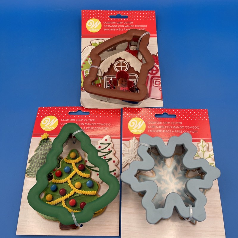Wilton 4″ Comfort Grip Cookie Cutter Christmas Tree Snowflake Gingerbread House