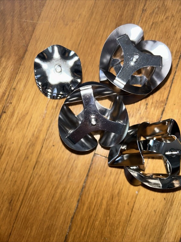 Pampered Chef Rolling Cookie Cutter Pastries Dough in Tube Attachments Only gallery