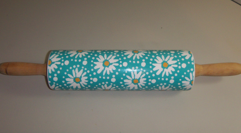 THE PIONEER WOMAN FLEA MARKET TEAL DAISY FLORAL ROLLING PIN