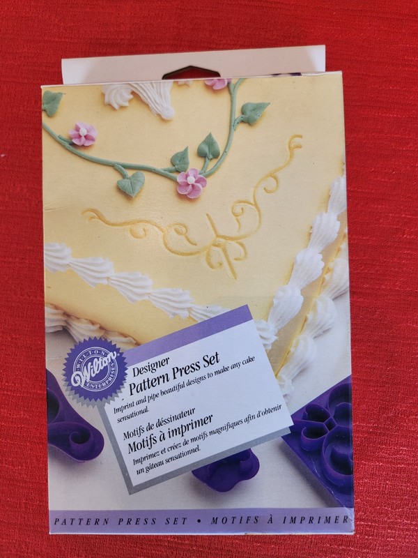 Wilton Designer Pattern Press Set Cake Decorating 8 Piece Sealed NOS
