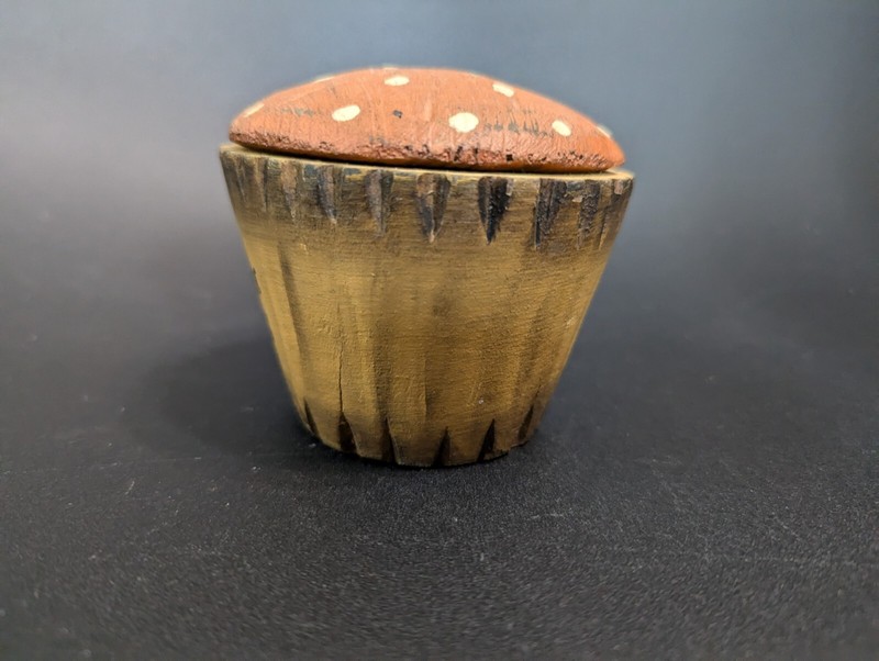Wooden cupcake decoration - will work for cupcakes gallery