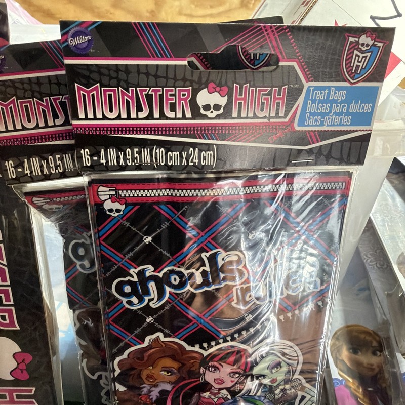 Monster High Cupcake Stand, 50 Holders 48 Picks Bags Candle Birthday Party Decor gallery