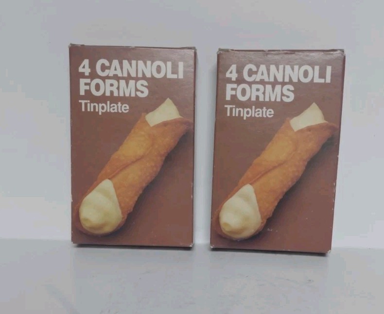CANNOLI FORMS TINPLATE (2) BOXES OF 4 – NEW- Made In Hong Kong For Fox Run