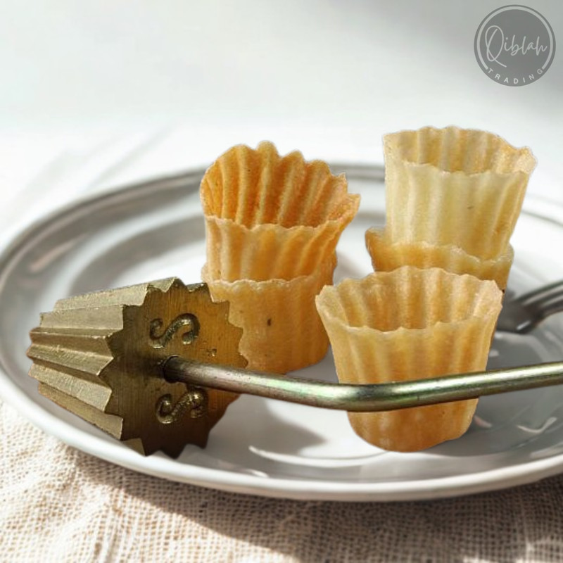 Pie Tee Top Hat Tart Patty Shell Croustade Brass Copper Mold gallery