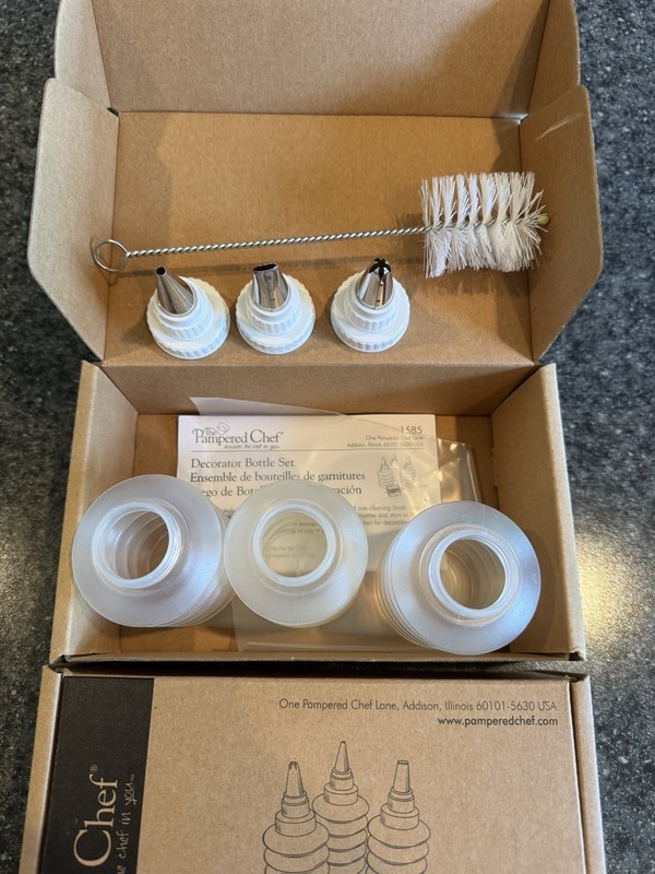 Pampered Chef Decorator Bottles 1585 2 Sets NIB 3 Bottles w/ Tips & Brush Each