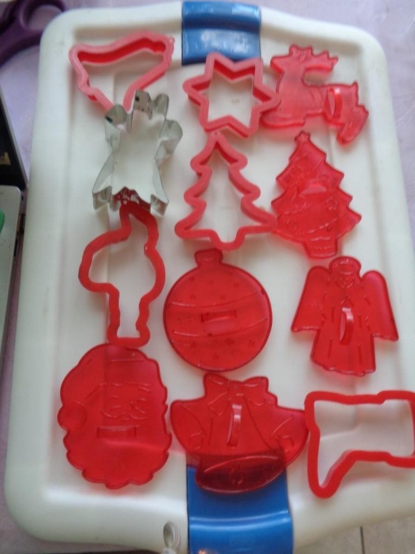 Cookie Cutters Christmas Hearts lot of 15 *