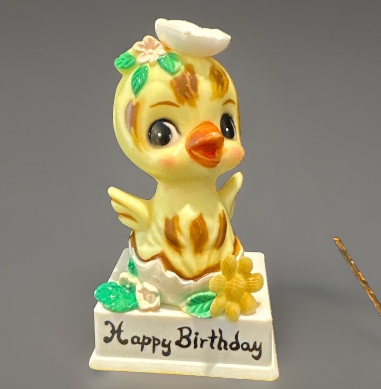 VTG Wilton Sugar Plum Cake Topper Happy Birthday Chick Plastic 4” 1970s