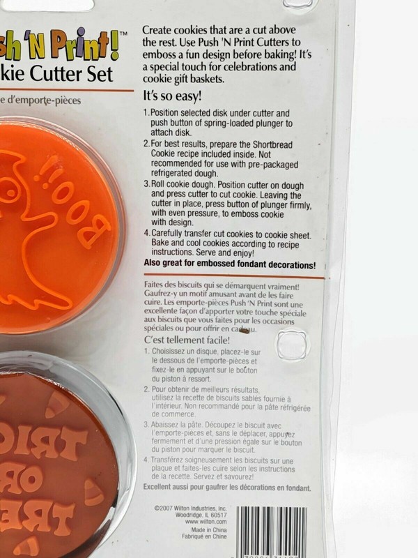 Halloween 3 Spooky Push 'n Print Cookie Cutter Set Wilton Pumpkin Ghost gallery