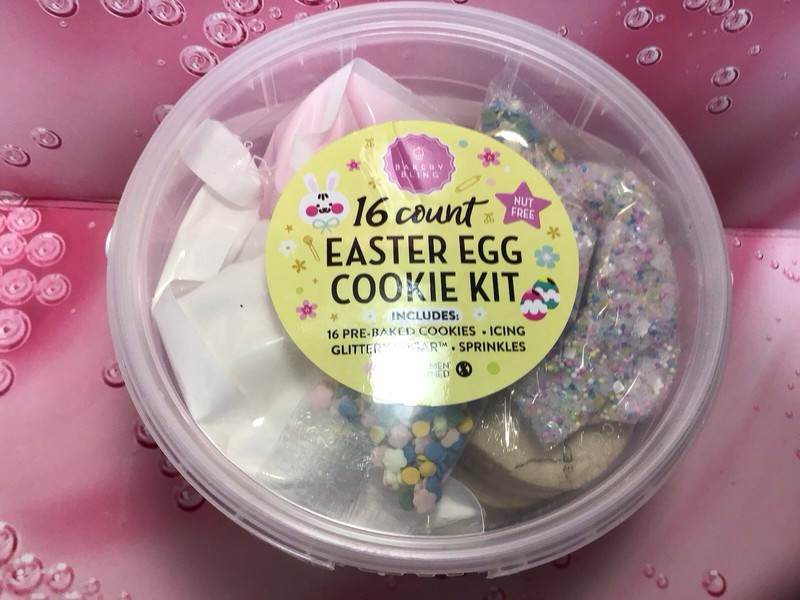 Bakery Bling 16 Count Easter Egg Cookie Kit Set New.