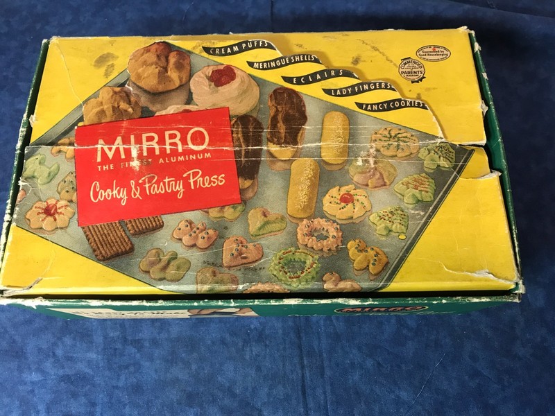 Vintage 1950s Mirro M 358 AM Cookie Pastry Press Maker - Aluminum Never Used gallery