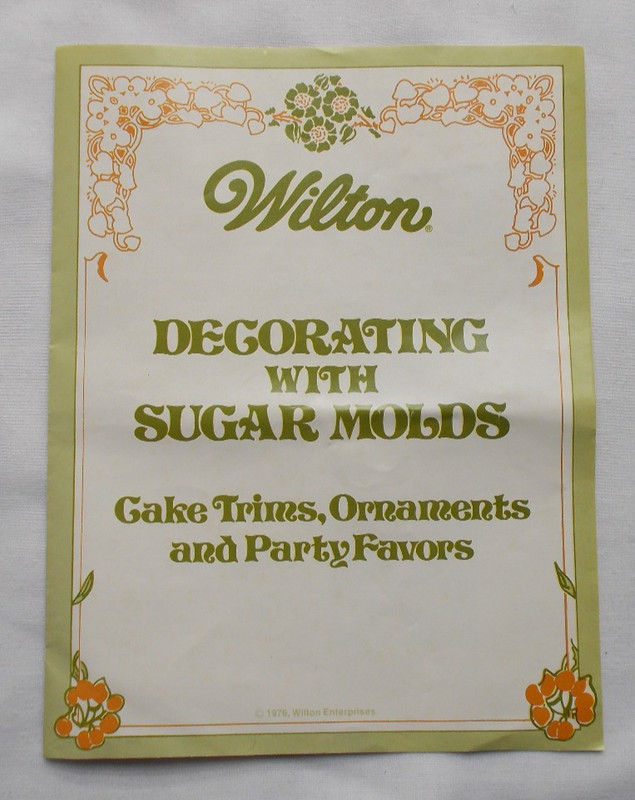 Wilton Sugar Molds Set of 35 with instructions gallery