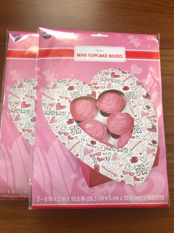 Lot of 2 Packs of Valentine’s Day Mini Cupcake Boxes