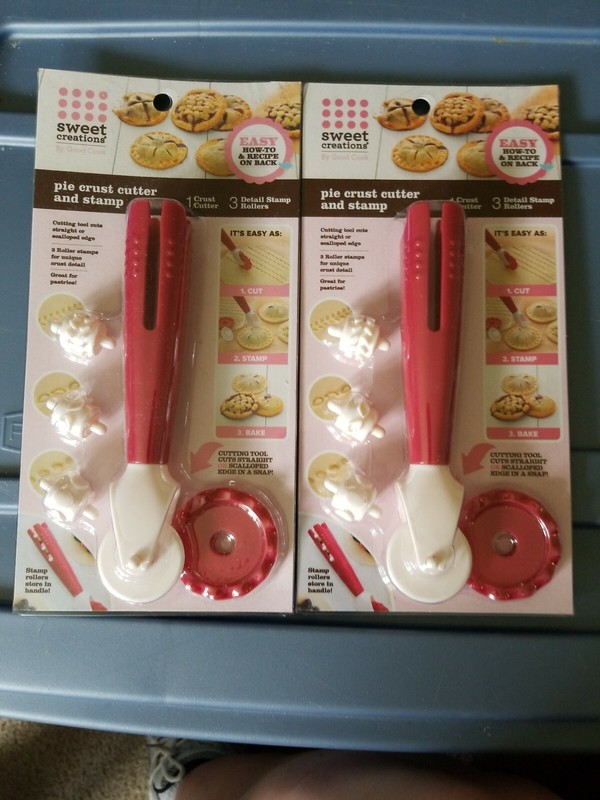 New Lot Of 2 Sweet Creations Pie Crust Cutter Ans Stamp