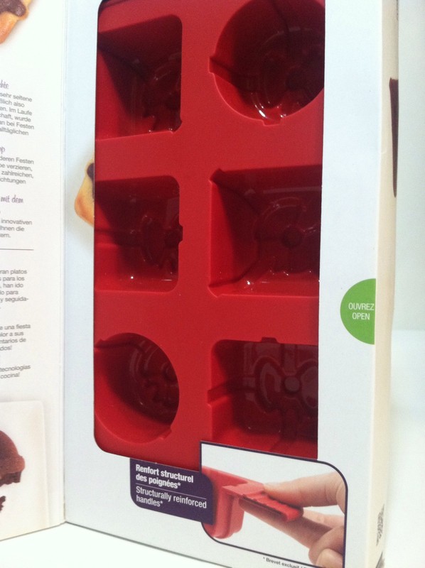 Mastrad Paris 6 Gifts Pan Red Silicone Cake Baking Muffins Bread Brownies Candy gallery