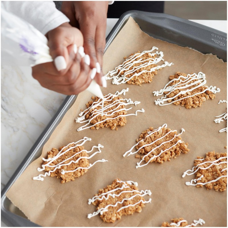 Wilton Gold Premium Non-Stick Warp-Resistant Bakeware Made Without Pfas Large gallery