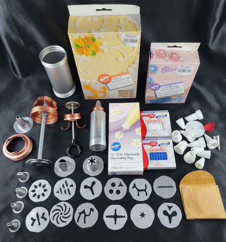 Cake Decorating Lot Designs Templates Birthday Candles Bags Message Script Press