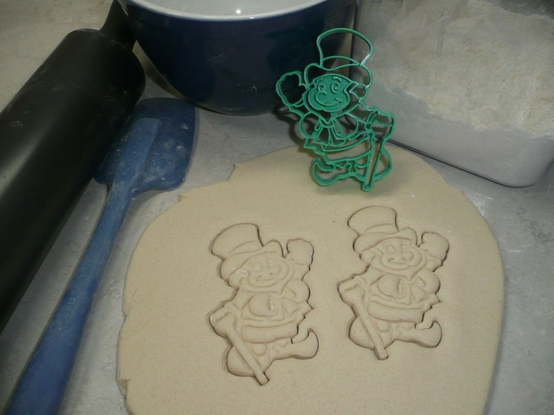 Leprechauns Irish Saint Patricks Pattys Day Set Of 4 Cookie Cutters USA PR1571 gallery
