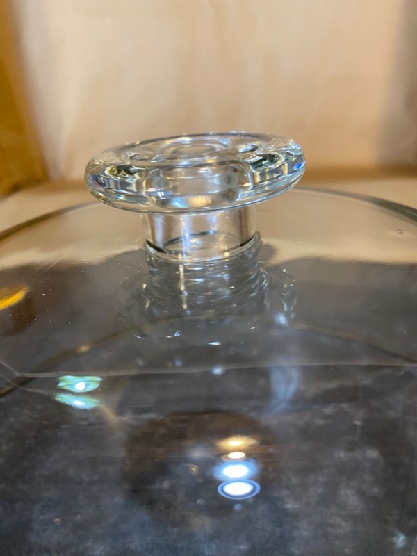Clear 11" Cake Cloche - Thick - 2.5 inch diameter handle. GORGEOUS gallery