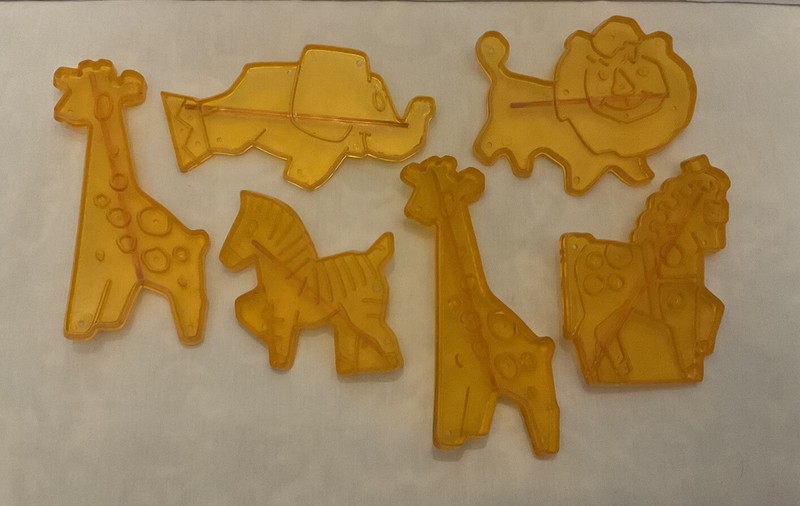 Vintage Circus Animals Cookie Cutters Lot Of 6 Clear Yellow With Handle