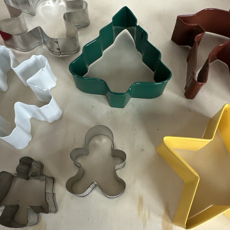 9 Piece Christmas Themed Cookie Candy Molds Cutter #3 gallery
