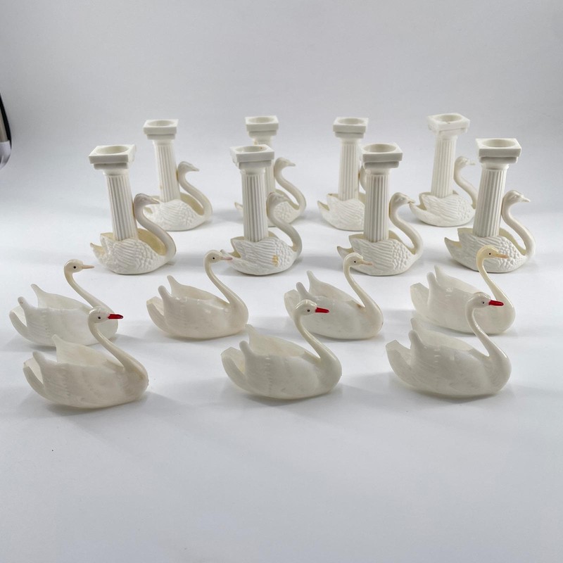 Wilton White Swan Pillar Cake Separators #779 Unbranded Small Decorative Swans gallery