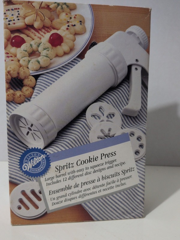 Wilton Spritz Cookie my Press Box Includes 12 Disks For Multiple Cookie Designs. gallery