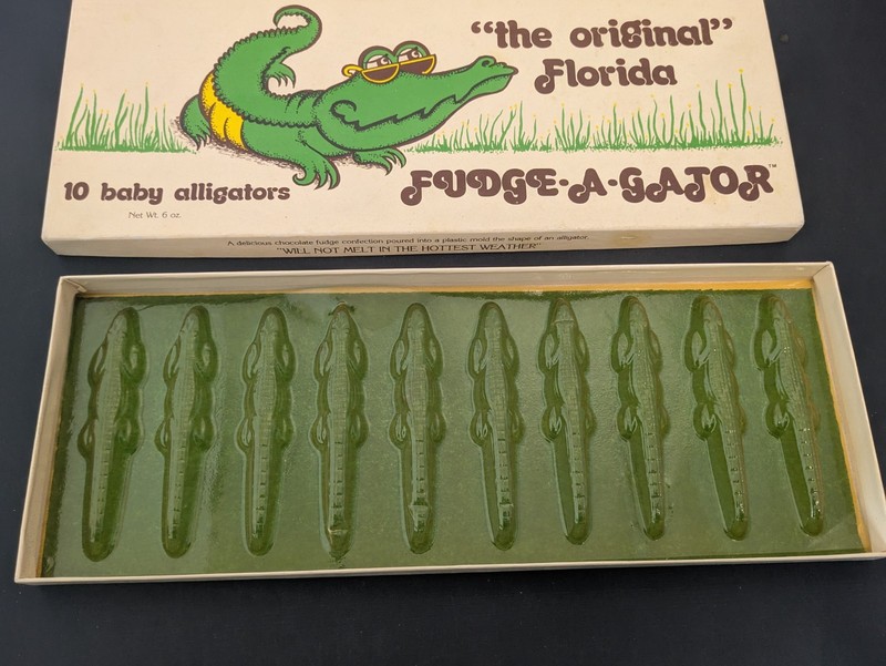 Vintage Alligator Chocolate Candy Mold FLORIDA Souvenir