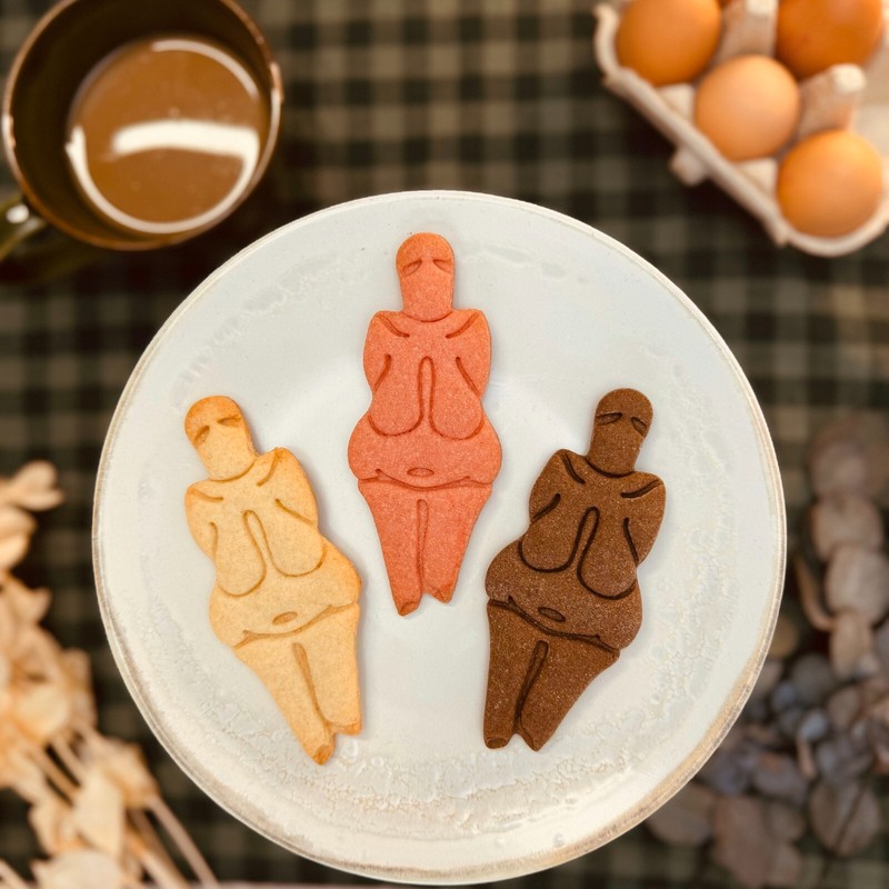 Venus of Dolní Věstonice cookie cutter - Paleolithic figurine, archaeology, art gallery