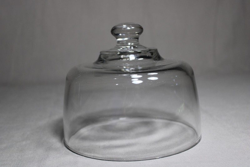 1 Anchor Hocking Clear Glass 5″ Tall Dome/Lid