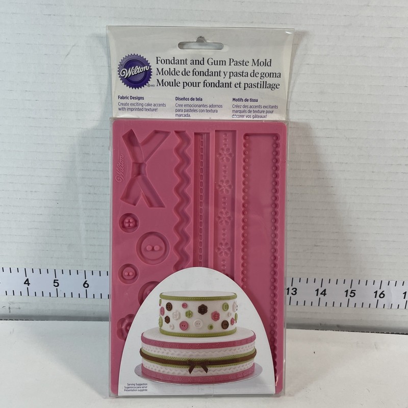 WILTON FABRIC DESIGNS Fondant and Gum Paste Mold 409-2563 (5637) NEW