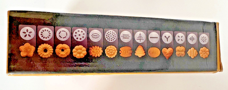 Cookie Press Set - 1 Cookie Press, 8 Nozzles, 13 Discs and Cookie Recipe gallery