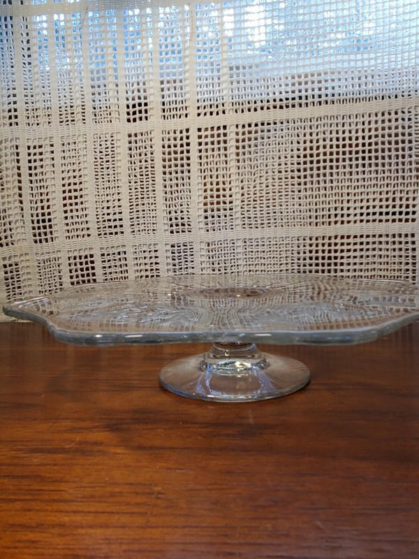 Beautiful Vintage Floral Etched 11 In. Viking Crystal Petite Pedestal Cake Plate gallery