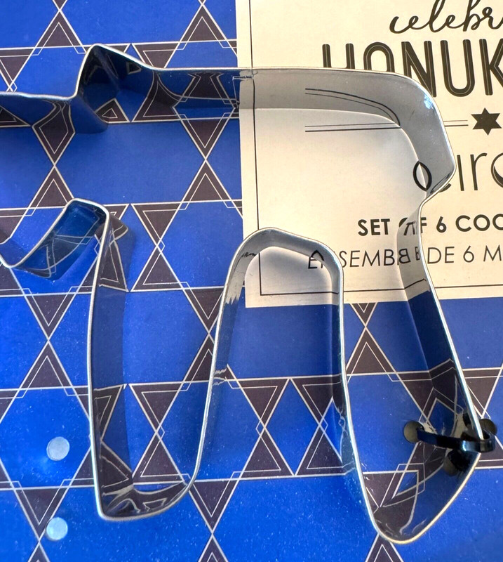Hanukkah /Jewish Shaped Ciroa Cookie Cutters (6) NWOT gallery