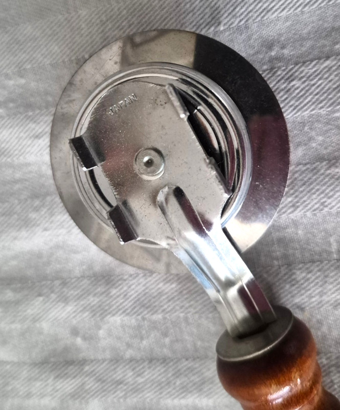 Vtg Wood Pie Crimper Pastry Edge Trimmer Cutter Wheel gallery