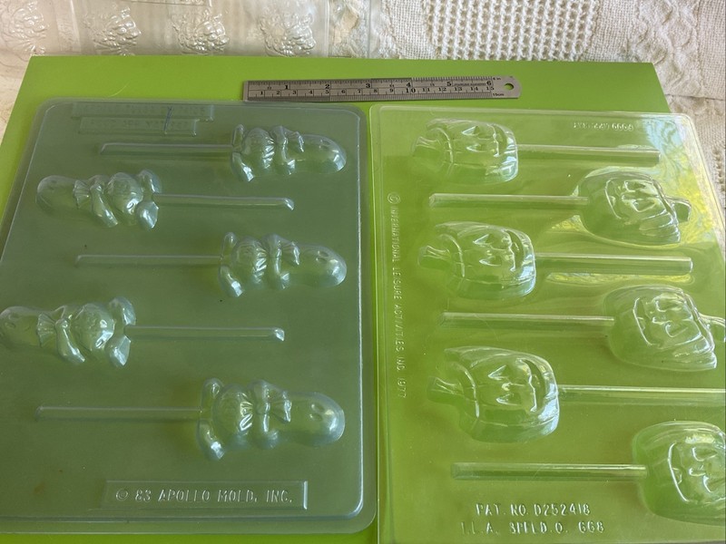 Lot Of Halloween & Thanksgiving Candy & Lollipop Molds Bags & Ties Lot C gallery