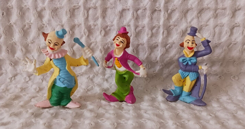 Vintage Clown CAKE TOPPERS Figures Figurines Toys 3 Blue Pink Yellow Fun gallery